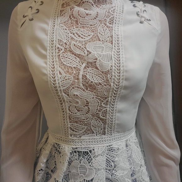 White Lace Blouse - Picture 1 of 4